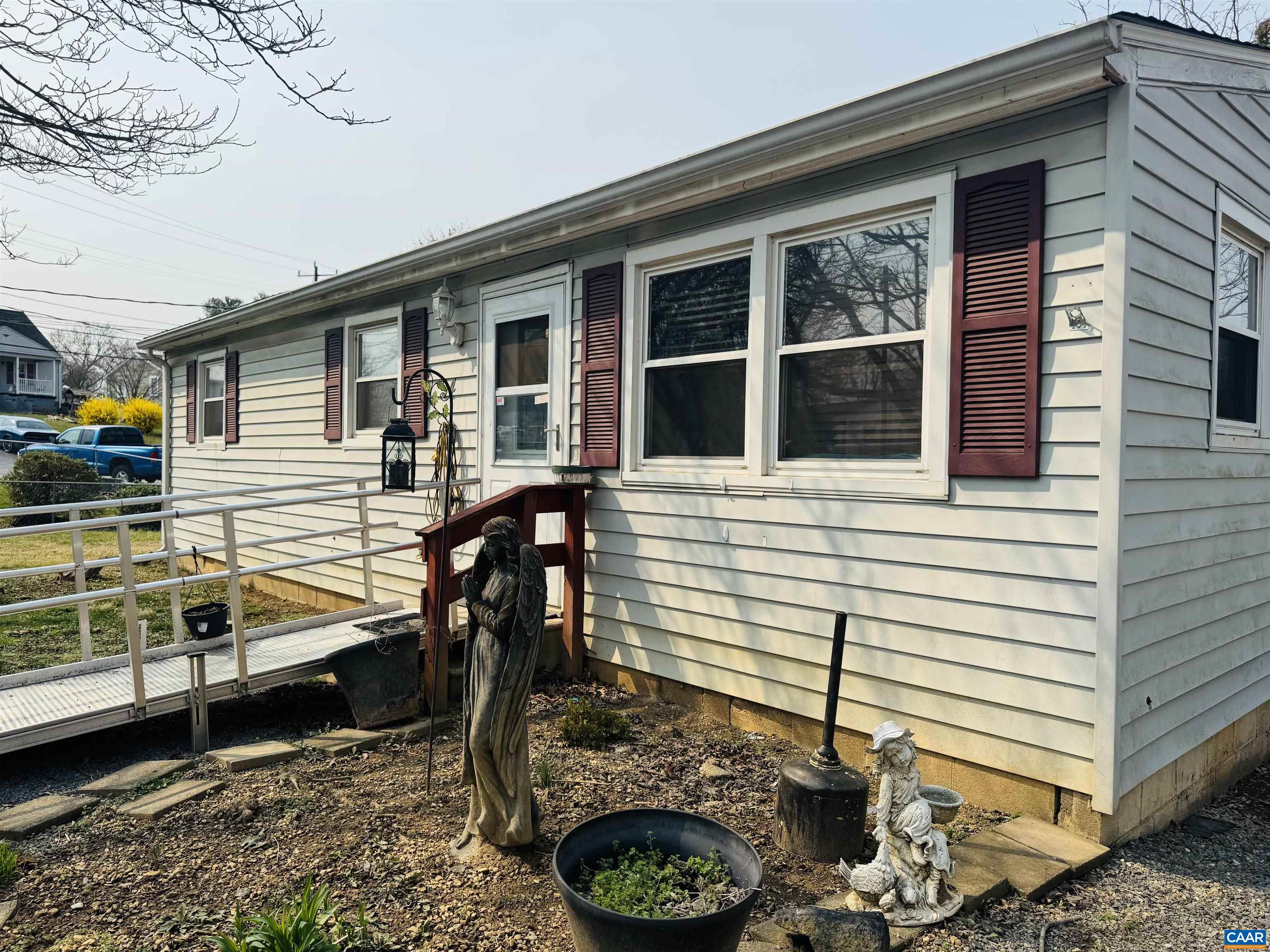 94 LOCUST ST, VERONA, Virginia 24482, 3 Bedrooms Bedrooms, ,1 BathroomBathrooms,Residential,94 LOCUST ST,674330 MLS # 674330