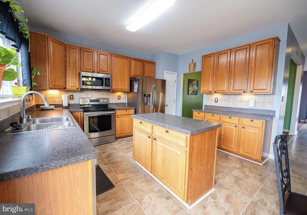 2042 CRANBERRY LN, CULPEPER, Virginia 22701, 4 Bedrooms Bedrooms, ,2 BathroomsBathrooms,Residential,2042 CRANBERRY LN,VACU2012678 MLS # VACU2012678