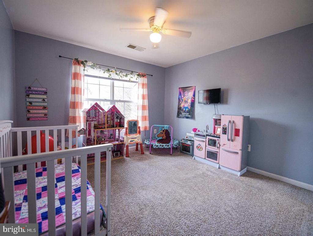 2042 CRANBERRY LN, CULPEPER, Virginia 22701, 4 Bedrooms Bedrooms, ,2 BathroomsBathrooms,Residential,2042 CRANBERRY LN,VACU2012678 MLS # VACU2012678