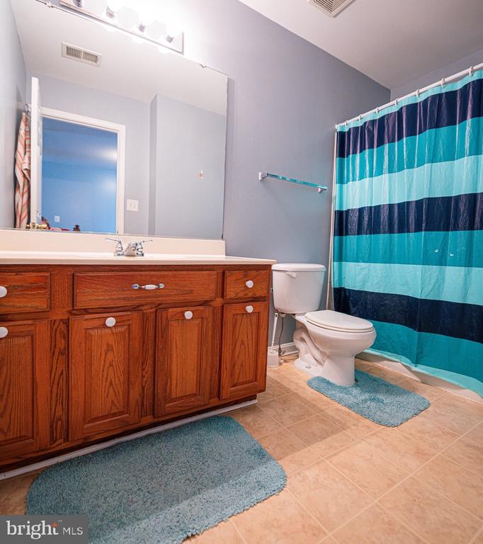 2042 CRANBERRY LN, CULPEPER, Virginia 22701, 4 Bedrooms Bedrooms, ,2 BathroomsBathrooms,Residential,2042 CRANBERRY LN,VACU2012678 MLS # VACU2012678