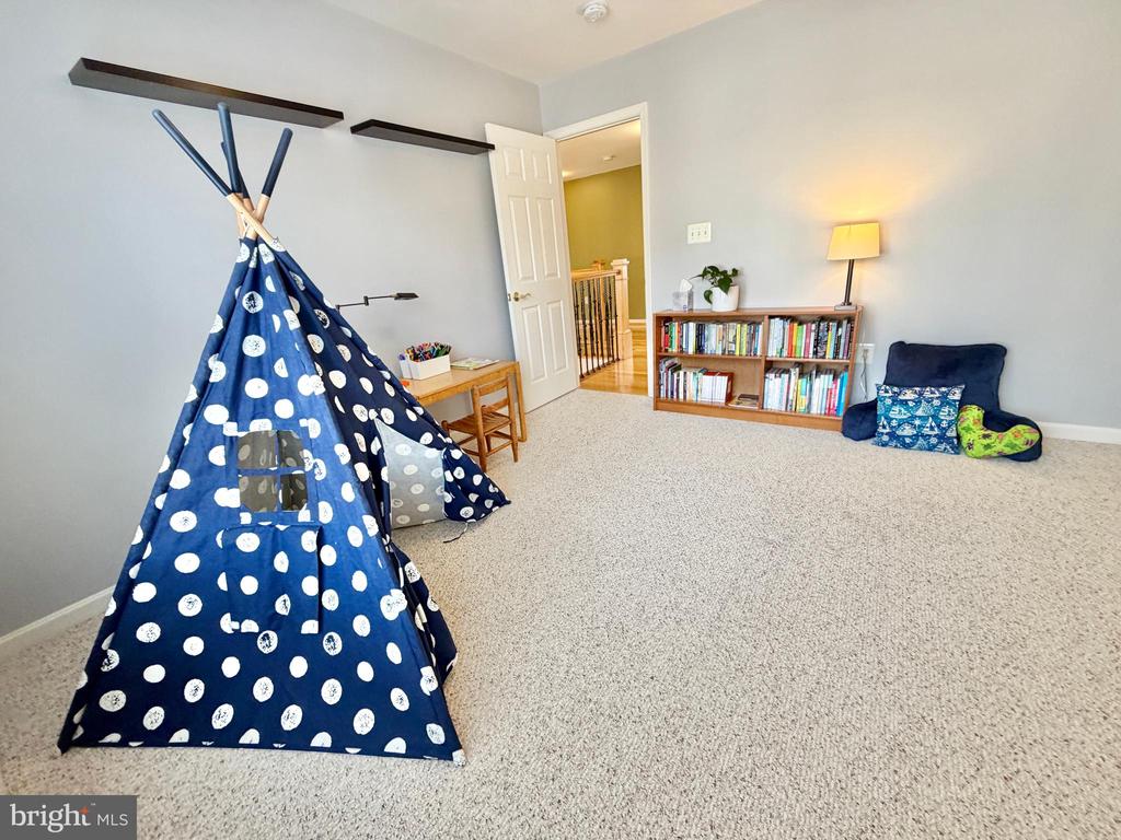 11100 COPELAND CT, FREDERICKSBURG, Virginia 22407, 5 Bedrooms Bedrooms, ,4 BathroomsBathrooms,Residential,11100 COPELAND CT,VASP2039510 MLS # VASP2039510