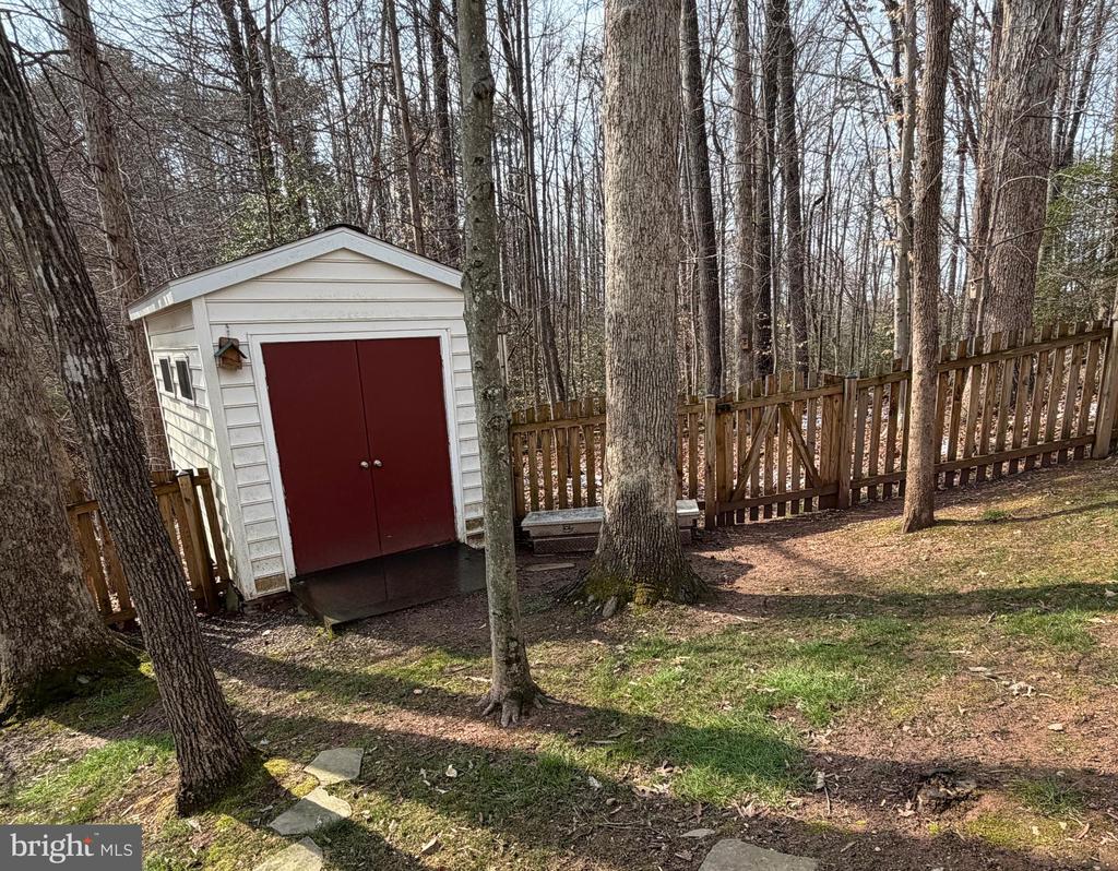 11100 COPELAND CT, FREDERICKSBURG, Virginia 22407, 5 Bedrooms Bedrooms, ,4 BathroomsBathrooms,Residential,11100 COPELAND CT,VASP2039510 MLS # VASP2039510