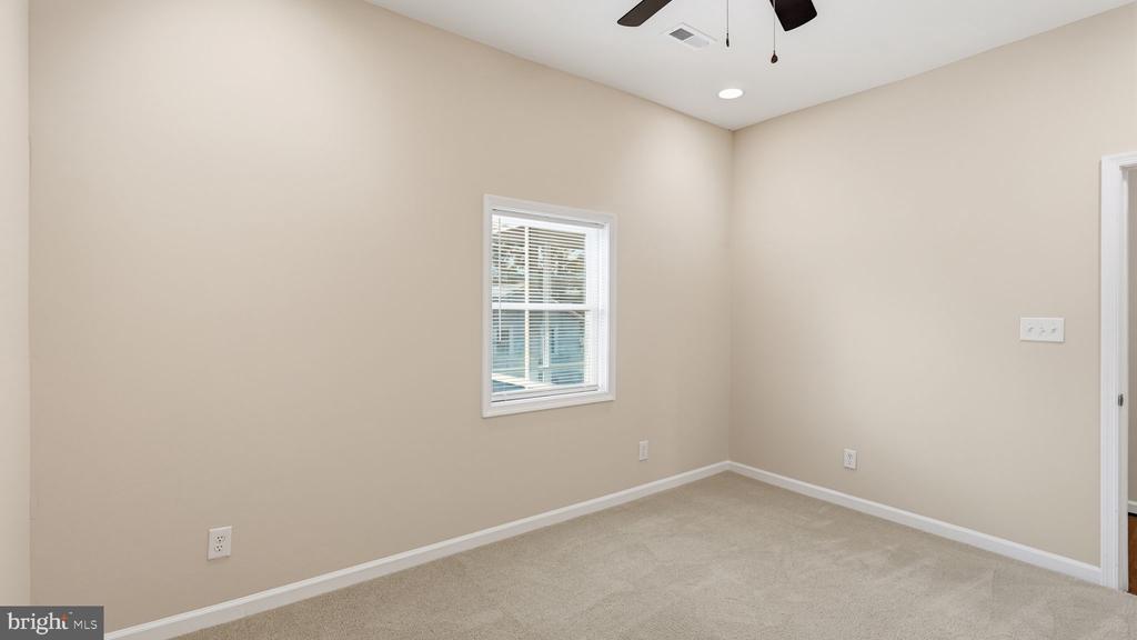 302 DEPOT ST, GORDONSVILLE, Virginia 22942, 2 Bedrooms Bedrooms, ,2 BathroomsBathrooms,Residential,302 DEPOT ST,VAOR2013450 MLS # VAOR2013450