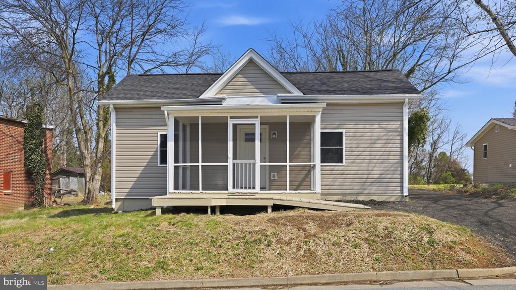 302 DEPOT ST, GORDONSVILLE, Virginia 22942, 2 Bedrooms Bedrooms, ,2 BathroomsBathrooms,Residential,302 DEPOT ST,VAOR2013450 MLS # VAOR2013450