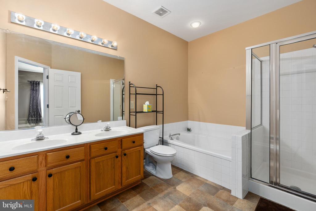 4303 TURNBERRY DR, FREDERICKSBURG, Virginia 22408, 3 Bedrooms Bedrooms, ,2 BathroomsBathrooms,Residential,4303 TURNBERRY DR,VASP2039838 MLS # VASP2039838 4303 TURNBERRY DR, FREDERICKSBURG, Virginia 22408, 3 Bedrooms Bedrooms, ,2 BathroomsBathrooms,Residential,4303 TURNBERRY DR,VASP2039838 MLS # VASP2039838