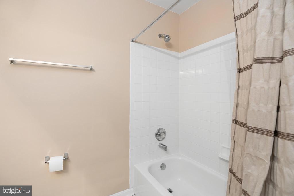 4303 TURNBERRY DR, FREDERICKSBURG, Virginia 22408, 3 Bedrooms Bedrooms, ,2 BathroomsBathrooms,Residential,4303 TURNBERRY DR,VASP2039838 MLS # VASP2039838 4303 TURNBERRY DR, FREDERICKSBURG, Virginia 22408, 3 Bedrooms Bedrooms, ,2 BathroomsBathrooms,Residential,4303 TURNBERRY DR,VASP2039838 MLS # VASP2039838