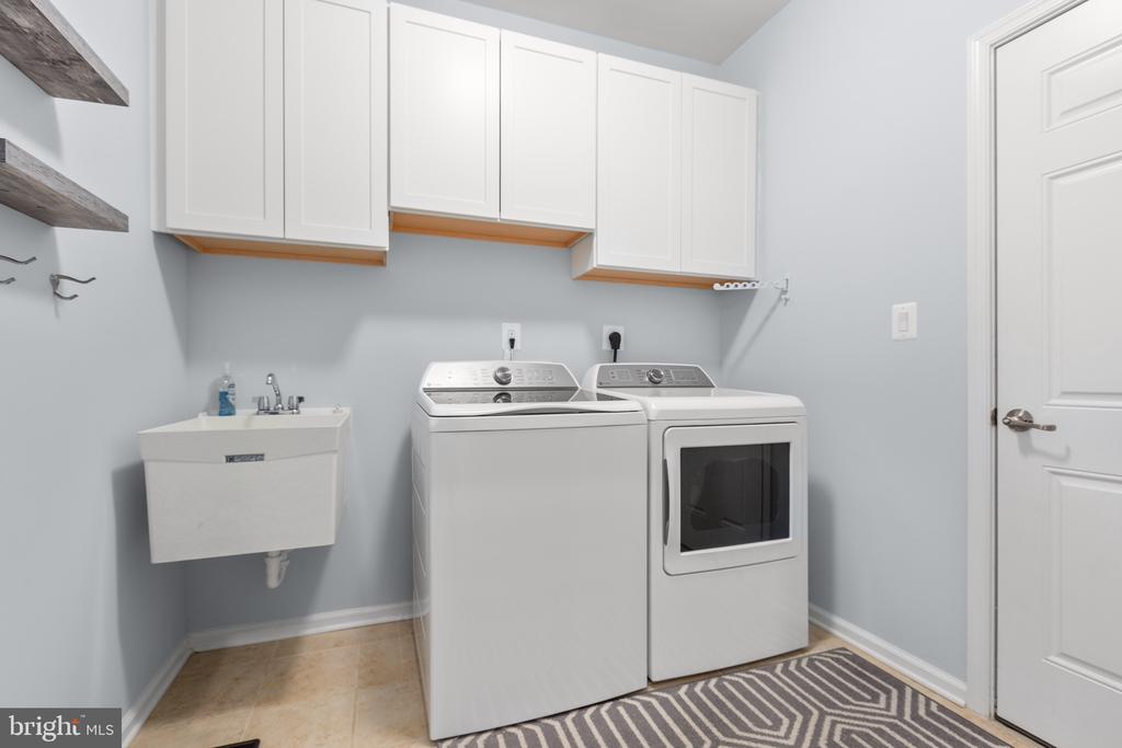 9800 BALLS BLUFF DR, FREDERICKSBURG, Virginia 22407, 4 Bedrooms Bedrooms, ,3 BathroomsBathrooms,Residential,9800 BALLS BLUFF DR,VASP2039920 MLS # VASP2039920