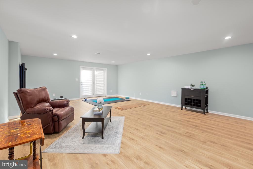 9800 BALLS BLUFF DR, FREDERICKSBURG, Virginia 22407, 4 Bedrooms Bedrooms, ,3 BathroomsBathrooms,Residential,9800 BALLS BLUFF DR,VASP2039920 MLS # VASP2039920