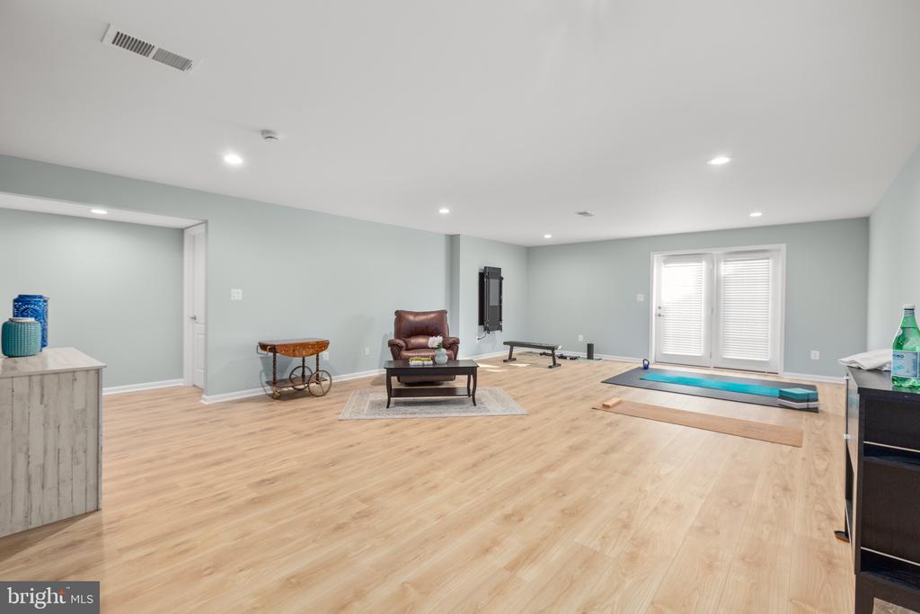 9800 BALLS BLUFF DR, FREDERICKSBURG, Virginia 22407, 4 Bedrooms Bedrooms, ,3 BathroomsBathrooms,Residential,9800 BALLS BLUFF DR,VASP2039920 MLS # VASP2039920