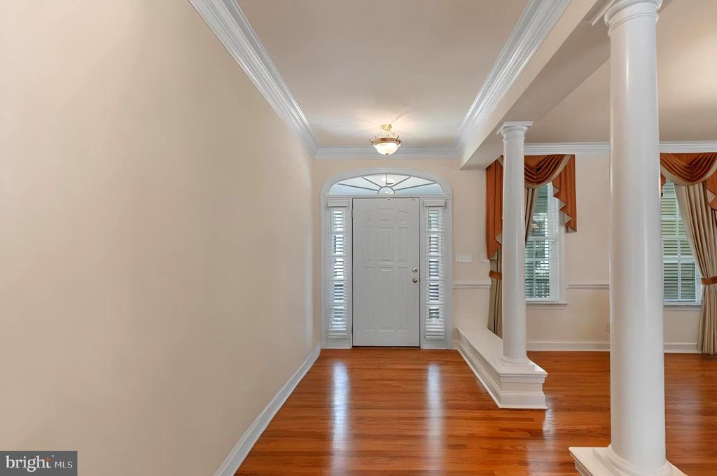 11918 BOULDER CT, SPOTSYLVANIA, Virginia 22553, 6 Bedrooms Bedrooms, ,5 BathroomsBathrooms,Residential,11918 BOULDER CT,VASP2039926 MLS # VASP2039926