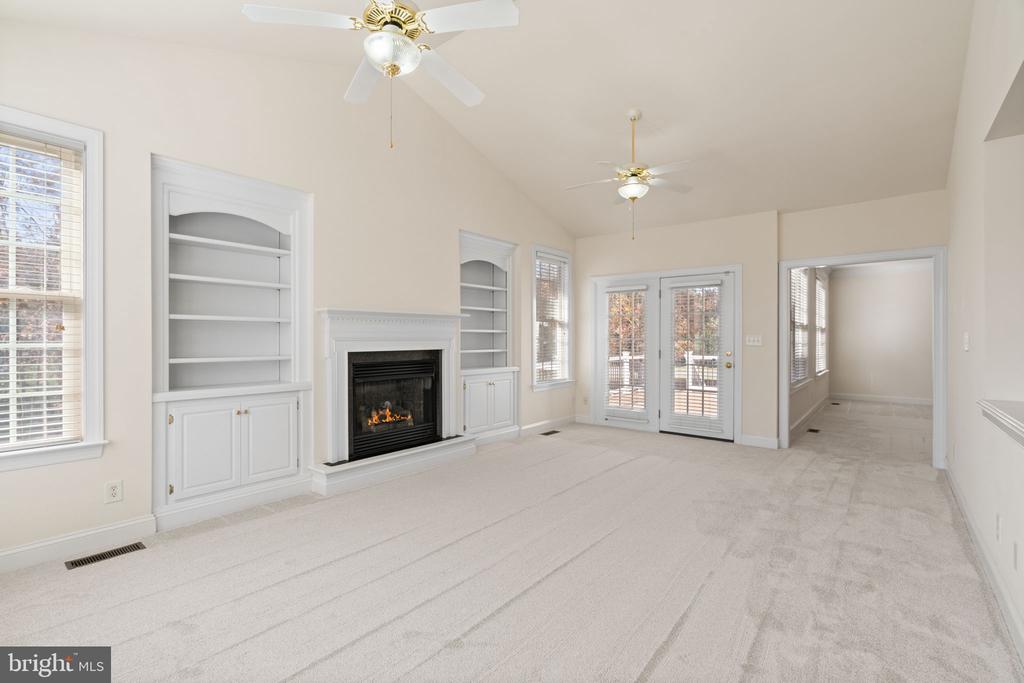 11918 BOULDER CT, SPOTSYLVANIA, Virginia 22553, 6 Bedrooms Bedrooms, ,5 BathroomsBathrooms,Residential,11918 BOULDER CT,VASP2039926 MLS # VASP2039926