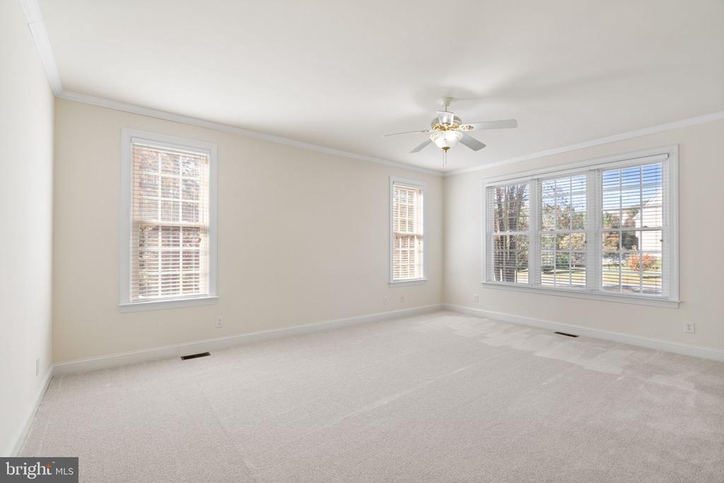 11918 BOULDER CT, SPOTSYLVANIA, Virginia 22553, 6 Bedrooms Bedrooms, ,5 BathroomsBathrooms,Residential,11918 BOULDER CT,VASP2039926 MLS # VASP2039926