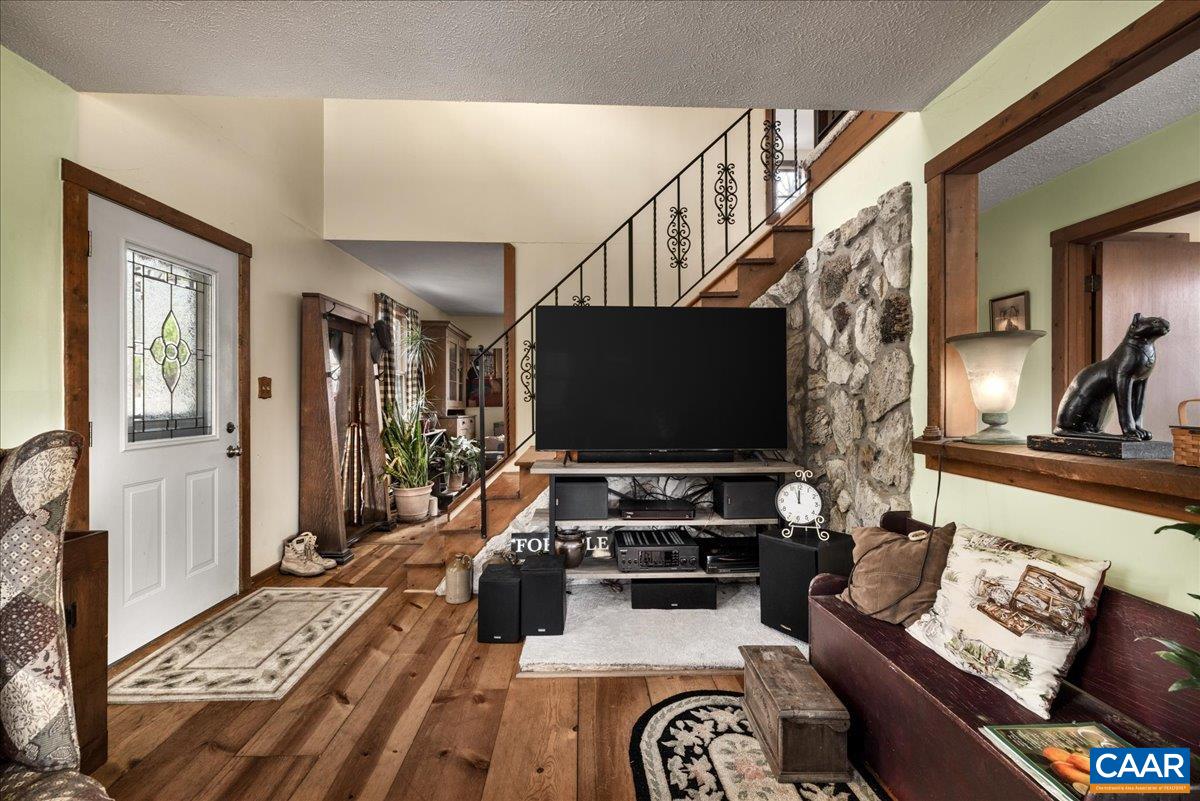 406 RACCOON DR, WINCHESTER, Virginia 22602, 3 Bedrooms Bedrooms, ,2 BathroomsBathrooms,Residential,406 RACCOON DR,674053 MLS # 674053