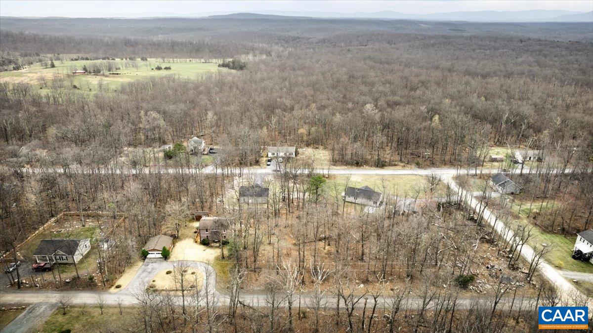 406 RACCOON DR, WINCHESTER, Virginia 22602, 3 Bedrooms Bedrooms, ,2 BathroomsBathrooms,Residential,406 RACCOON DR,674053 MLS # 674053