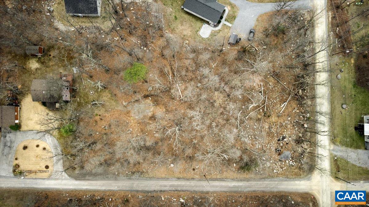 406 RACCOON DR, WINCHESTER, Virginia 22602, 3 Bedrooms Bedrooms, ,2 BathroomsBathrooms,Residential,406 RACCOON DR,674053 MLS # 674053