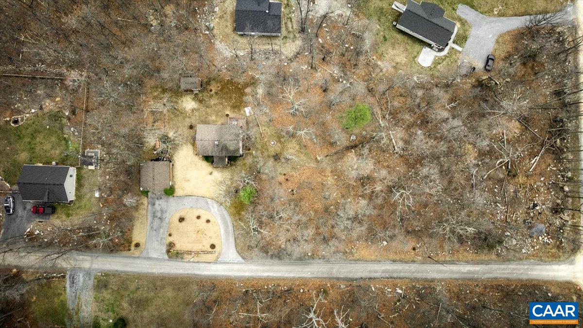 406 RACCOON DR, WINCHESTER, Virginia 22602, 3 Bedrooms Bedrooms, ,2 BathroomsBathrooms,Residential,406 RACCOON DR,674053 MLS # 674053