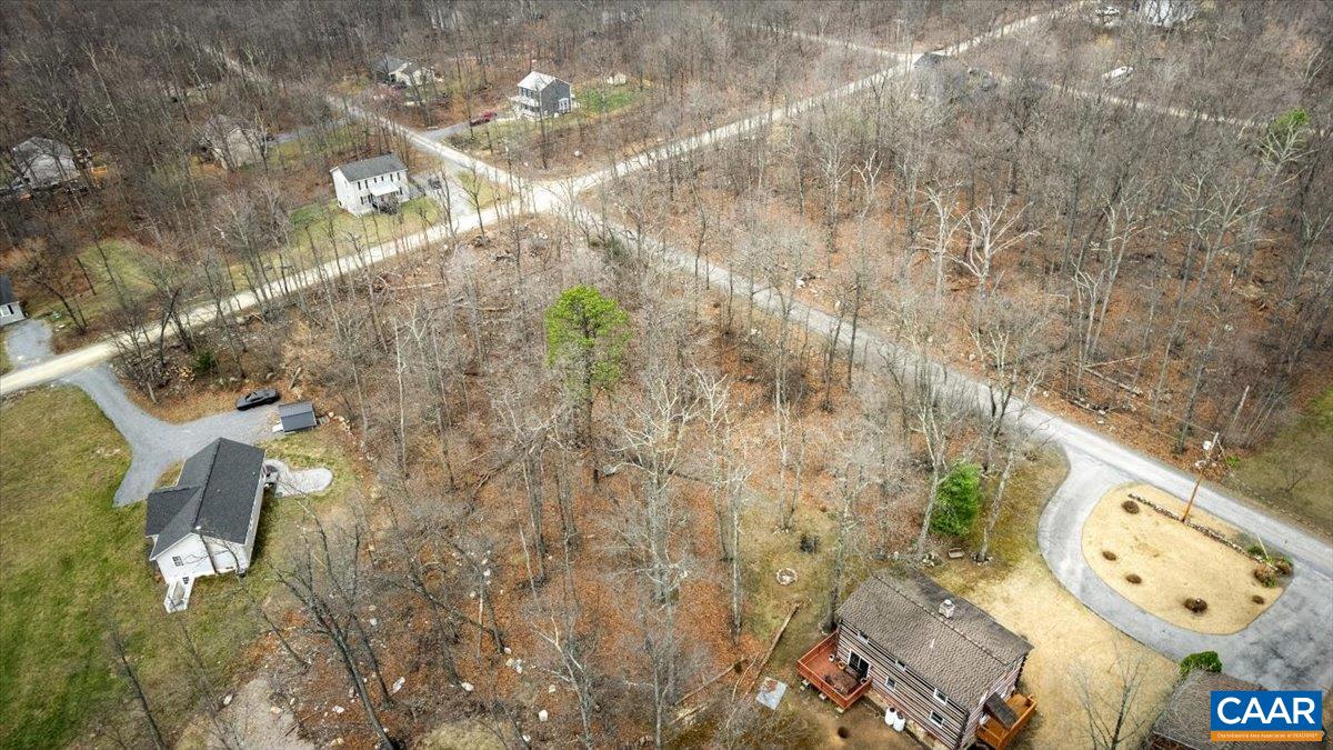 406 RACCOON DR, WINCHESTER, Virginia 22602, 3 Bedrooms Bedrooms, ,2 BathroomsBathrooms,Residential,406 RACCOON DR,674053 MLS # 674053