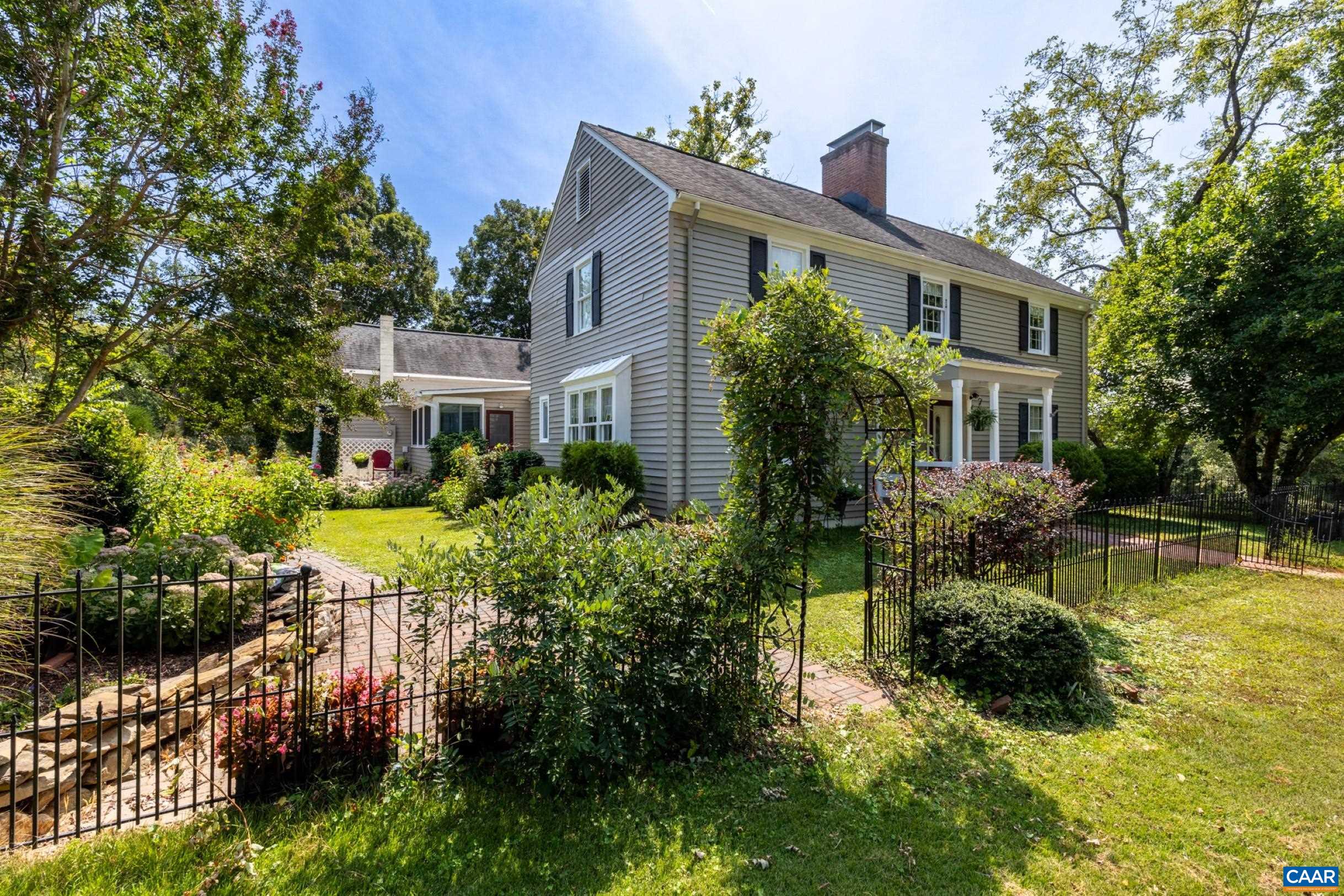 1128 BEAVERDAM RD, KESWICK, Virginia 22947, 5 Bedrooms Bedrooms, ,2 BathroomsBathrooms,Residential,Deerlodge,1128 BEAVERDAM RD,674077 MLS # 674077