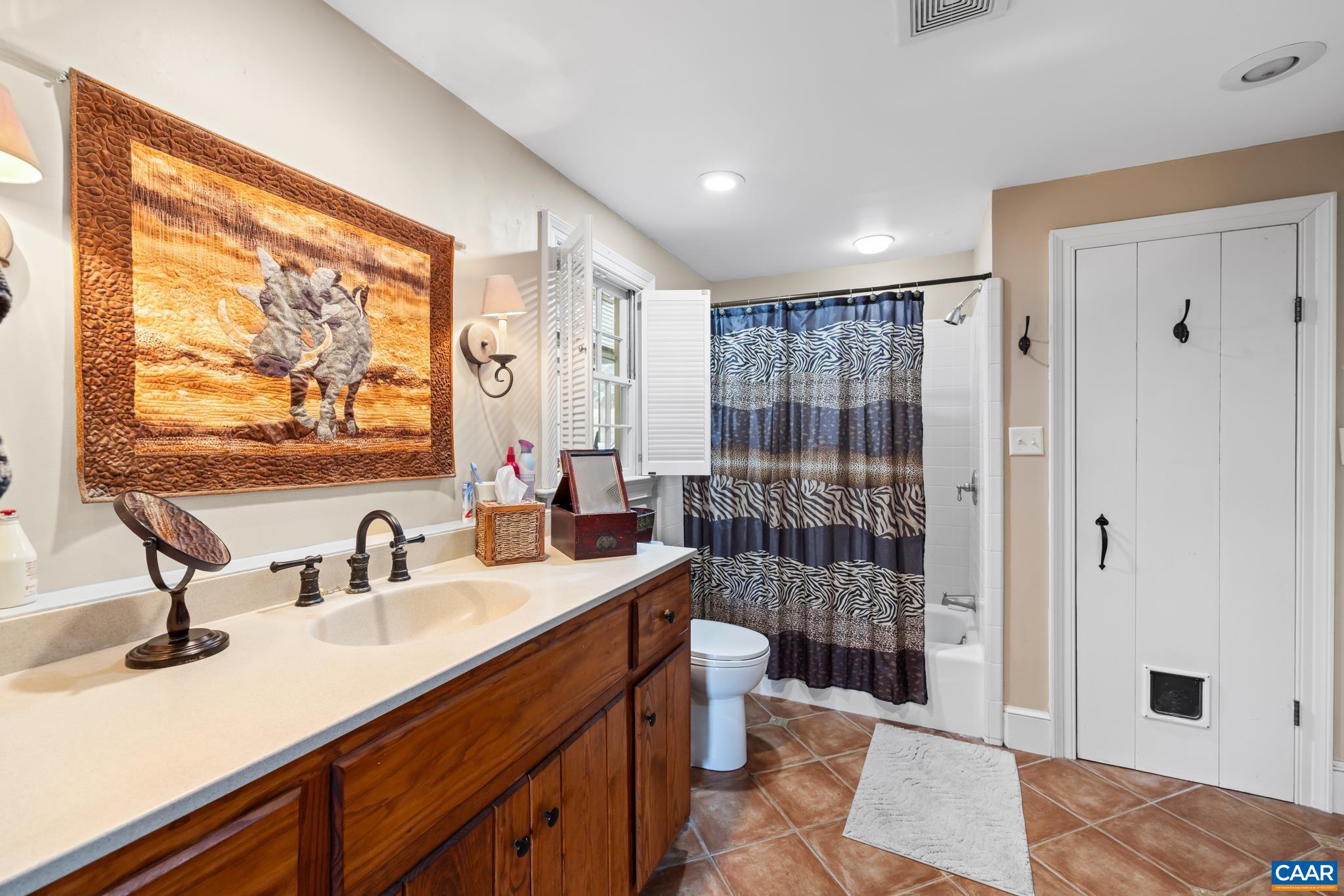 1128 BEAVERDAM RD, KESWICK, Virginia 22947, 5 Bedrooms Bedrooms, ,2 BathroomsBathrooms,Residential,Deerlodge,1128 BEAVERDAM RD,674077 MLS # 674077