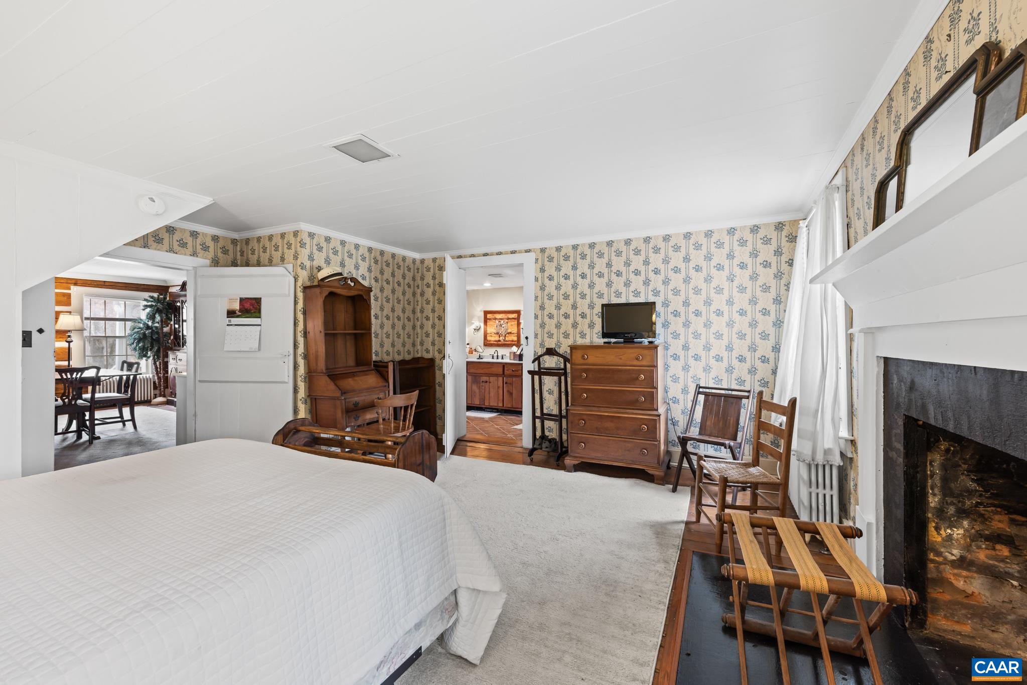 1128 BEAVERDAM RD, KESWICK, Virginia 22947, 5 Bedrooms Bedrooms, ,2 BathroomsBathrooms,Residential,Deerlodge,1128 BEAVERDAM RD,674077 MLS # 674077