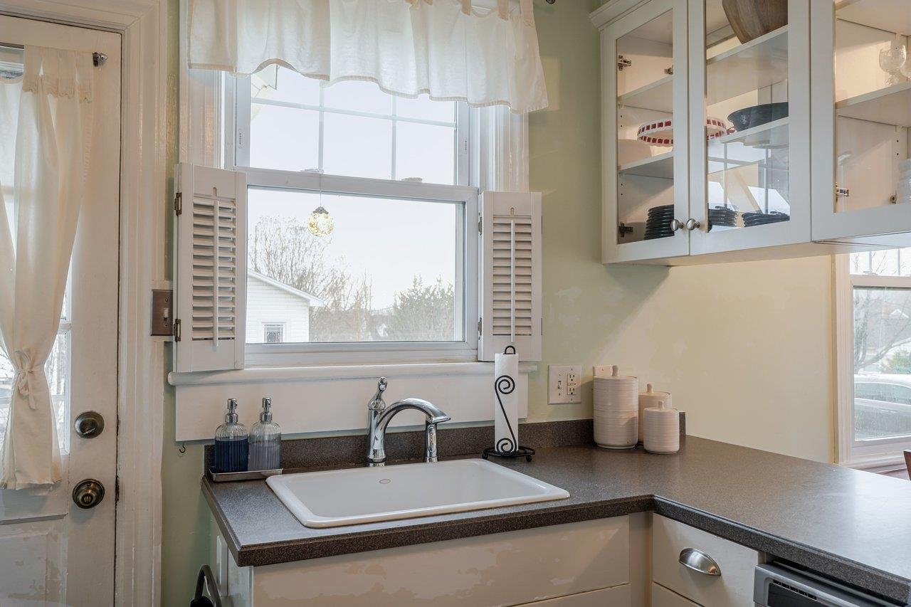 1466 BLUESTONE ST, HARRISONBURG, Virginia 22801, 3 Bedrooms Bedrooms, ,2 BathroomsBathrooms,Residential,1466 BLUESTONE ST,674259 MLS # 674259