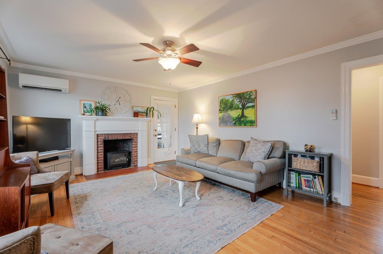 1466 BLUESTONE ST, HARRISONBURG, Virginia 22801, 3 Bedrooms Bedrooms, ,2 BathroomsBathrooms,Residential,1466 BLUESTONE ST,674259 MLS # 674259