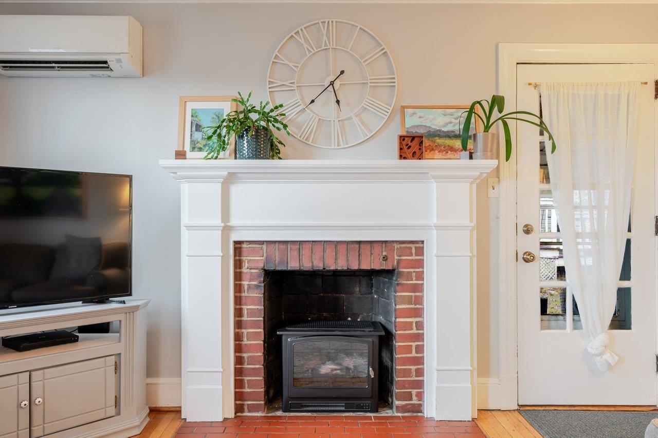 1466 BLUESTONE ST, HARRISONBURG, Virginia 22801, 3 Bedrooms Bedrooms, ,2 BathroomsBathrooms,Residential,1466 BLUESTONE ST,674259 MLS # 674259