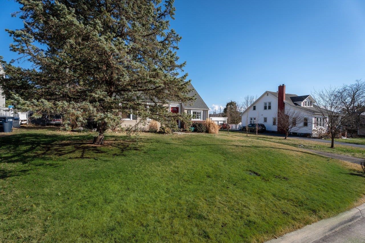 1466 BLUESTONE ST, HARRISONBURG, Virginia 22801, 3 Bedrooms Bedrooms, ,2 BathroomsBathrooms,Residential,1466 BLUESTONE ST,674259 MLS # 674259