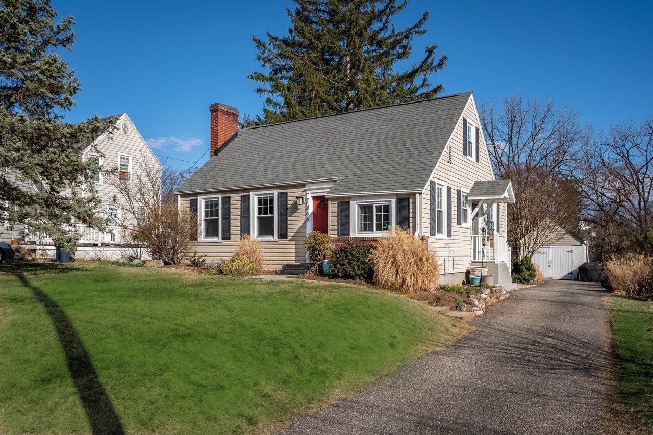 1466 BLUESTONE ST, HARRISONBURG, Virginia 22801, 3 Bedrooms Bedrooms, ,2 BathroomsBathrooms,Residential,1466 BLUESTONE ST,674259 MLS # 674259