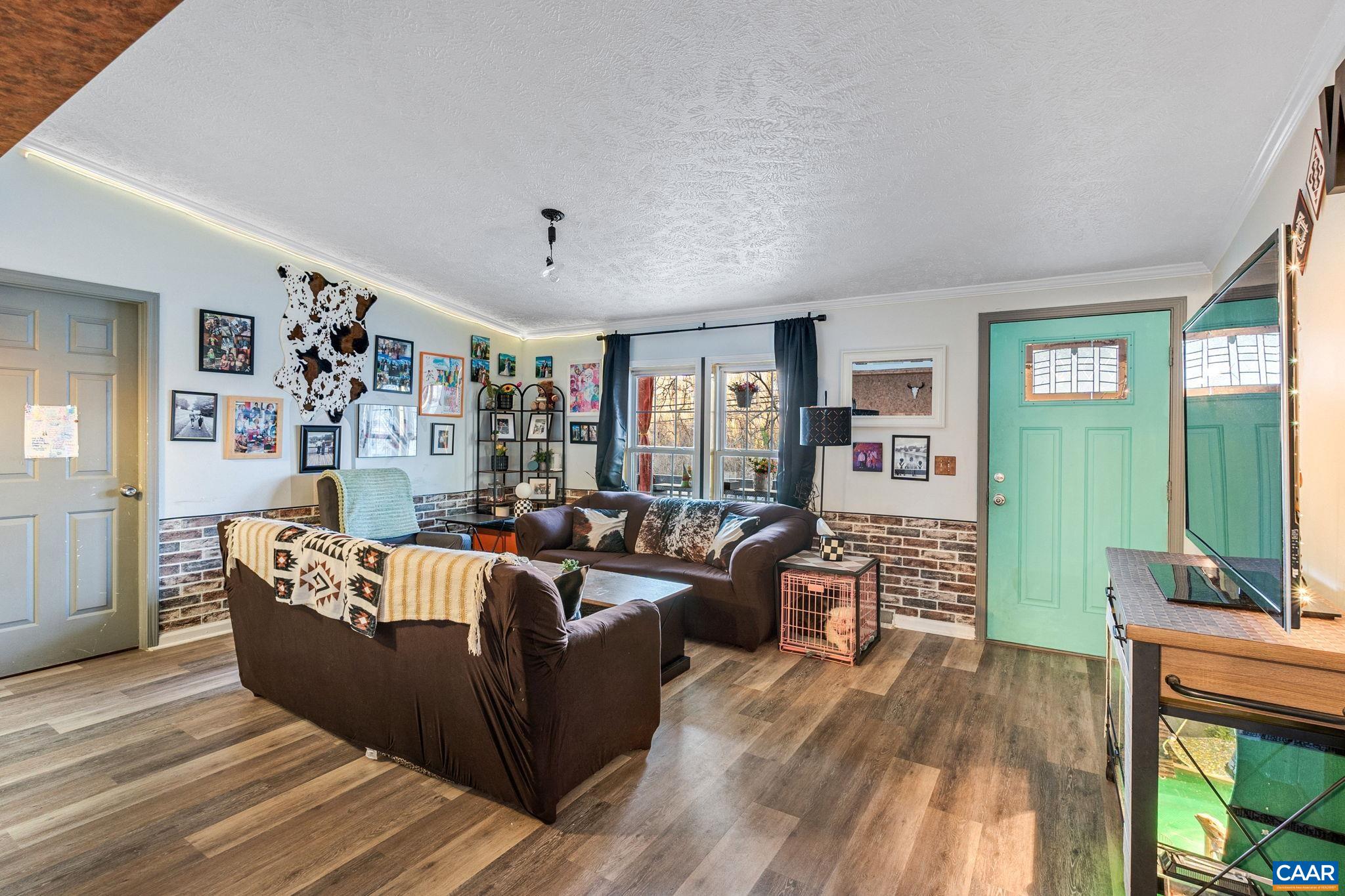 730 5TH ST SW, CHARLOTTESVILLE, Virginia 22902, 3 Bedrooms Bedrooms, ,2 BathroomsBathrooms,Residential,730 5TH ST SW,674293 MLS # 674293 730 5TH ST SW, CHARLOTTESVILLE, Virginia 22902, 3 Bedrooms Bedrooms, ,2 BathroomsBathrooms,Residential,730 5TH ST SW,674293 MLS # 674293