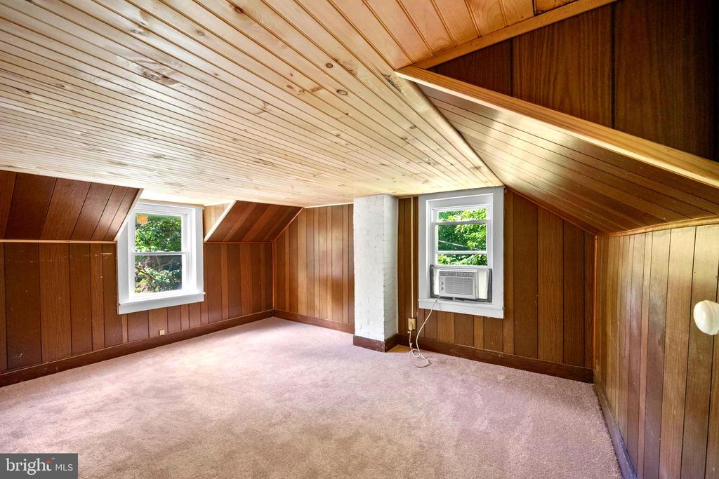 145 WEAKLEY LN, STANLEY, Virginia 22851, 3 Bedrooms Bedrooms, ,2 BathroomsBathrooms,Residential,145 WEAKLEY LN,VAPA2005266 MLS # VAPA2005266