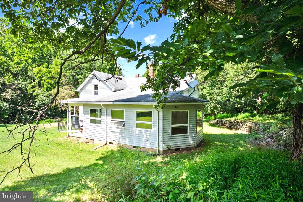 145 WEAKLEY LN, STANLEY, Virginia 22851, 3 Bedrooms Bedrooms, ,2 BathroomsBathrooms,Residential,145 WEAKLEY LN,VAPA2005266 MLS # VAPA2005266