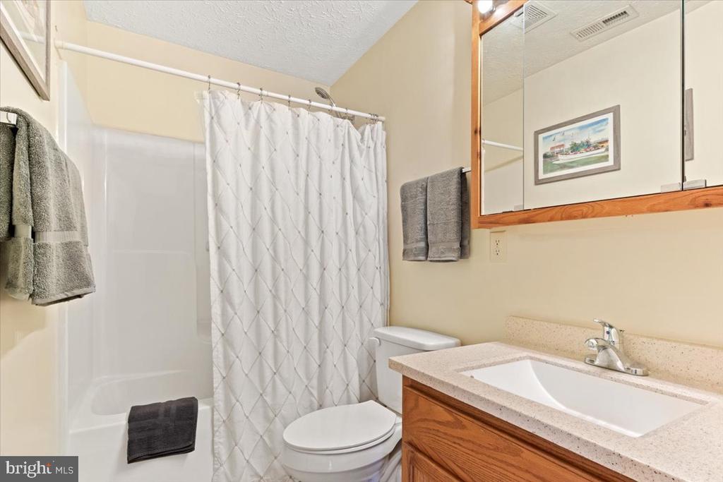 184 ANNA COVES, MINERAL, Virginia 23117, 3 Bedrooms Bedrooms, ,2 BathroomsBathrooms,Residential,184 ANNA COVES,VALA2009330 MLS # VALA2009330