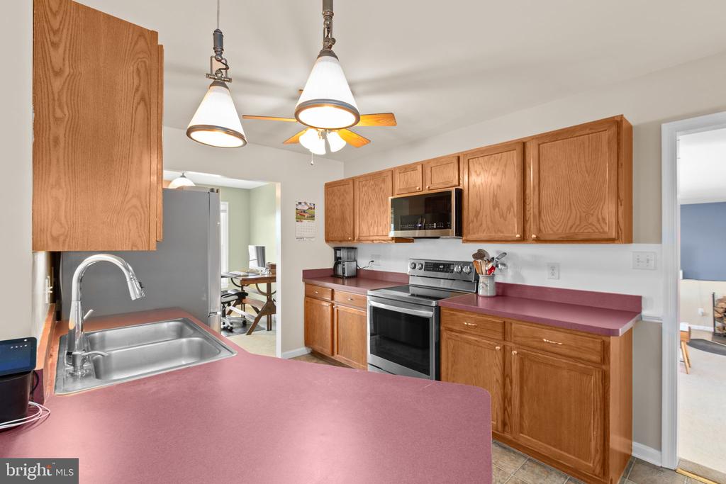 5825 MORRIS RD, SPOTSYLVANIA, Virginia 22551, 4 Bedrooms Bedrooms, ,3 BathroomsBathrooms,Residential,5825 MORRIS RD,VASP2039954 MLS # VASP2039954