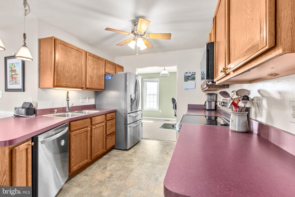 5825 MORRIS RD, SPOTSYLVANIA, Virginia 22551, 4 Bedrooms Bedrooms, ,3 BathroomsBathrooms,Residential,5825 MORRIS RD,VASP2039954 MLS # VASP2039954