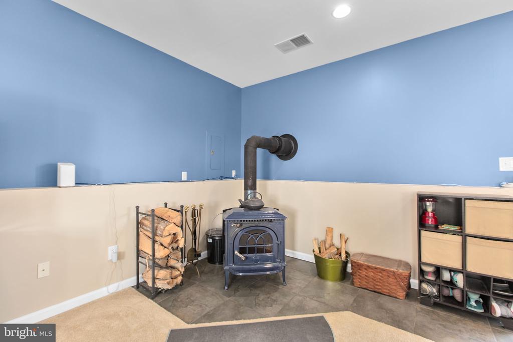 5825 MORRIS RD, SPOTSYLVANIA, Virginia 22551, 4 Bedrooms Bedrooms, ,3 BathroomsBathrooms,Residential,5825 MORRIS RD,VASP2039954 MLS # VASP2039954