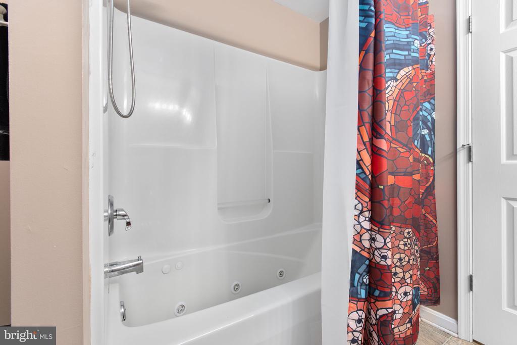 5825 MORRIS RD, SPOTSYLVANIA, Virginia 22551, 4 Bedrooms Bedrooms, ,3 BathroomsBathrooms,Residential,5825 MORRIS RD,VASP2039954 MLS # VASP2039954