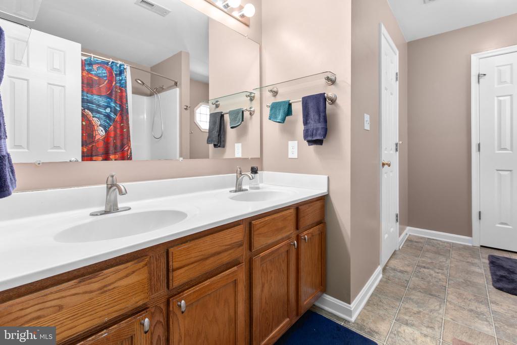 5825 MORRIS RD, SPOTSYLVANIA, Virginia 22551, 4 Bedrooms Bedrooms, ,3 BathroomsBathrooms,Residential,5825 MORRIS RD,VASP2039954 MLS # VASP2039954