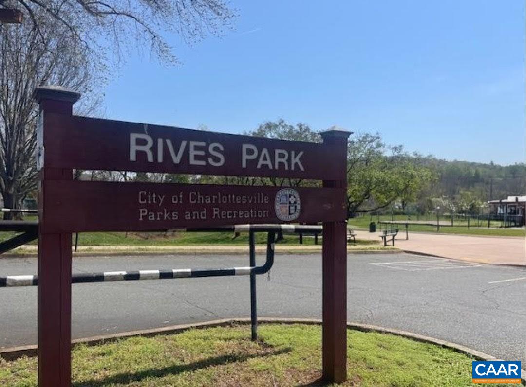 943 RIVES ST, CHARLOTTESVILLE, Virginia 22902, 3 Bedrooms Bedrooms, ,1 BathroomBathrooms,Residential,943 RIVES ST,674306 MLS # 674306 943 RIVES ST, CHARLOTTESVILLE, Virginia 22902, 3 Bedrooms Bedrooms, ,1 BathroomBathrooms,Residential,943 RIVES ST,674306 MLS # 674306