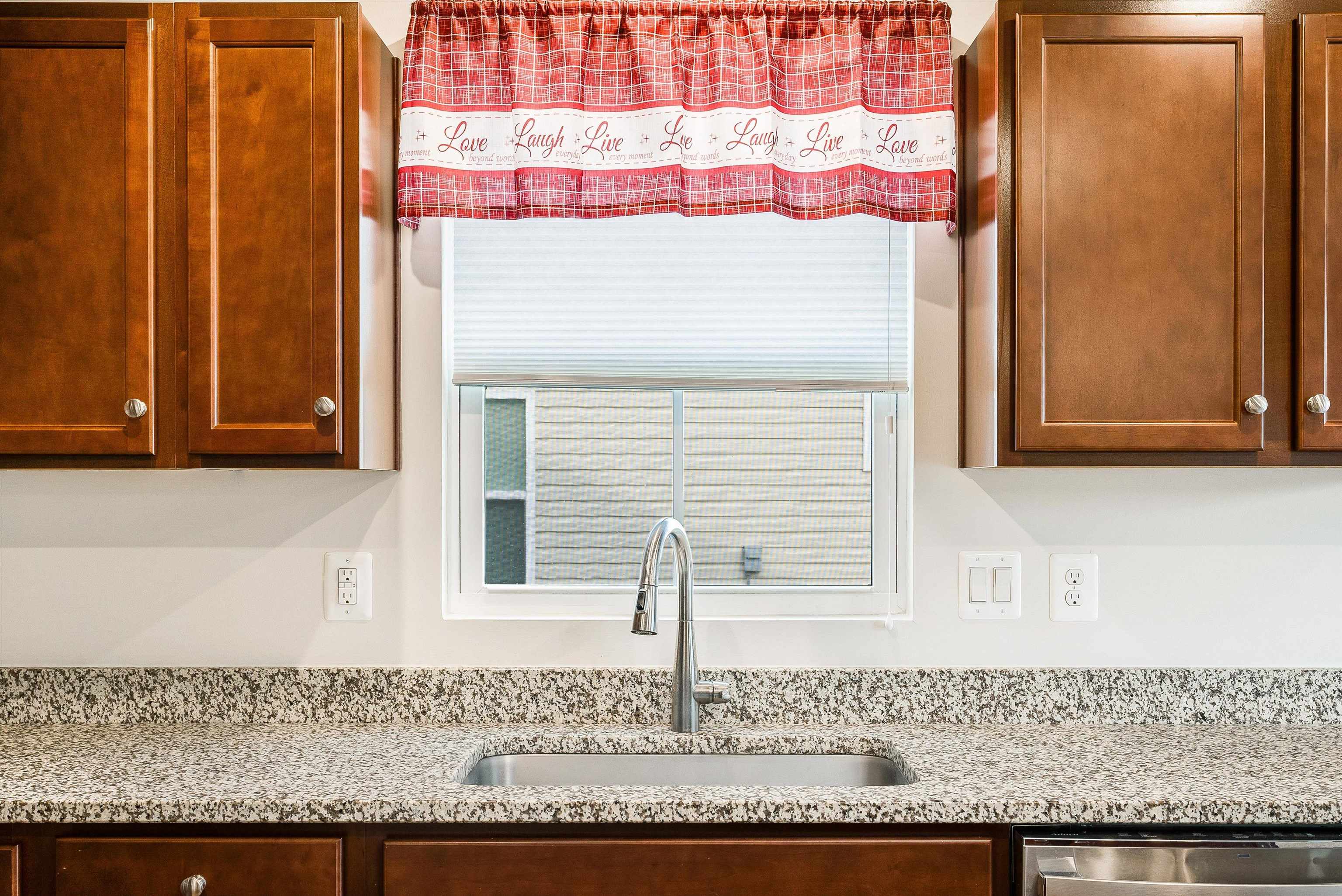 6 SOUTH PEAK DR, MCGAHEYSVILLE, Virginia 22840, 3 Bedrooms Bedrooms, ,2 BathroomsBathrooms,Residential,6 SOUTH PEAK DR,674346 MLS # 674346