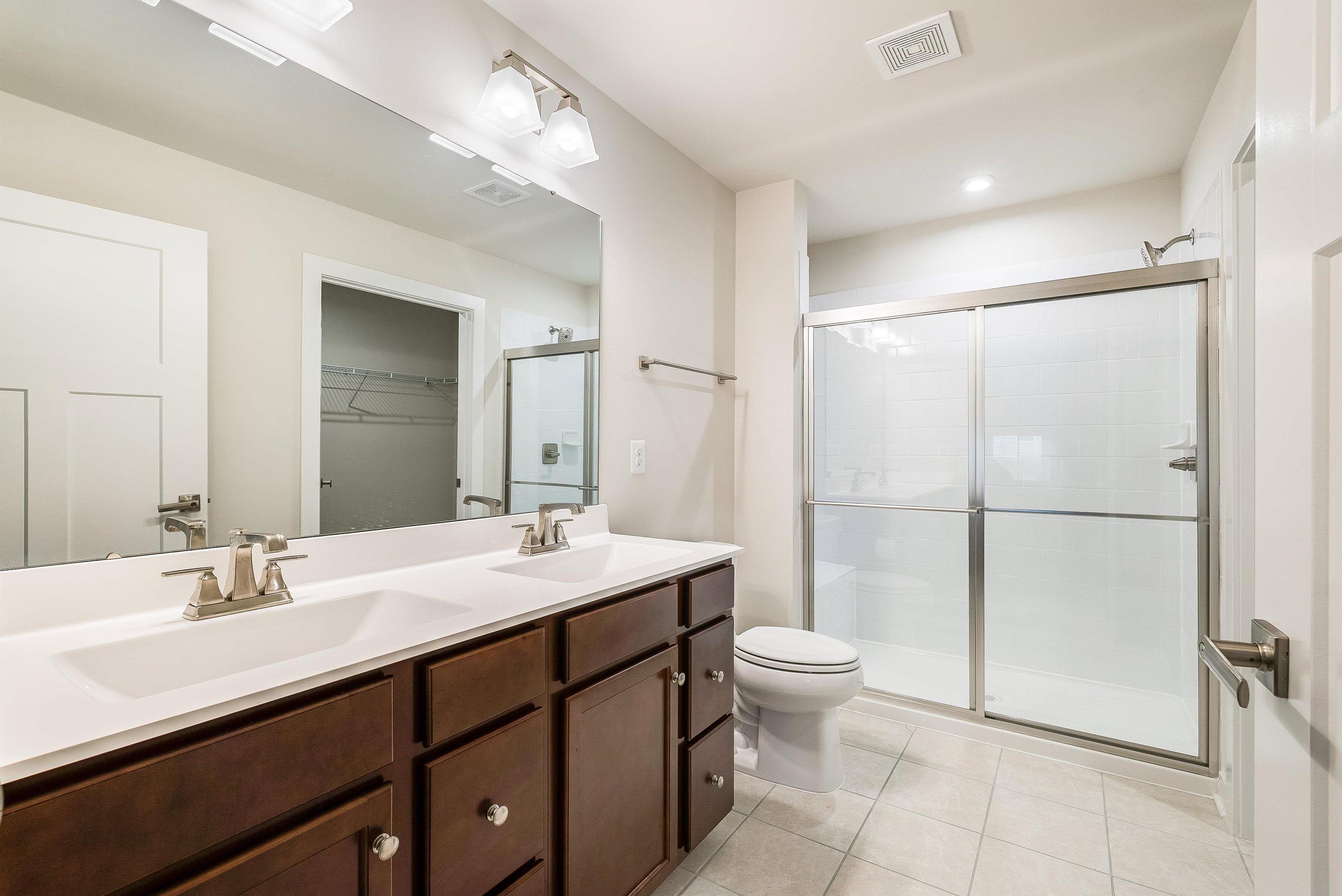 6 SOUTH PEAK DR, MCGAHEYSVILLE, Virginia 22840, 3 Bedrooms Bedrooms, ,2 BathroomsBathrooms,Residential,6 SOUTH PEAK DR,674346 MLS # 674346