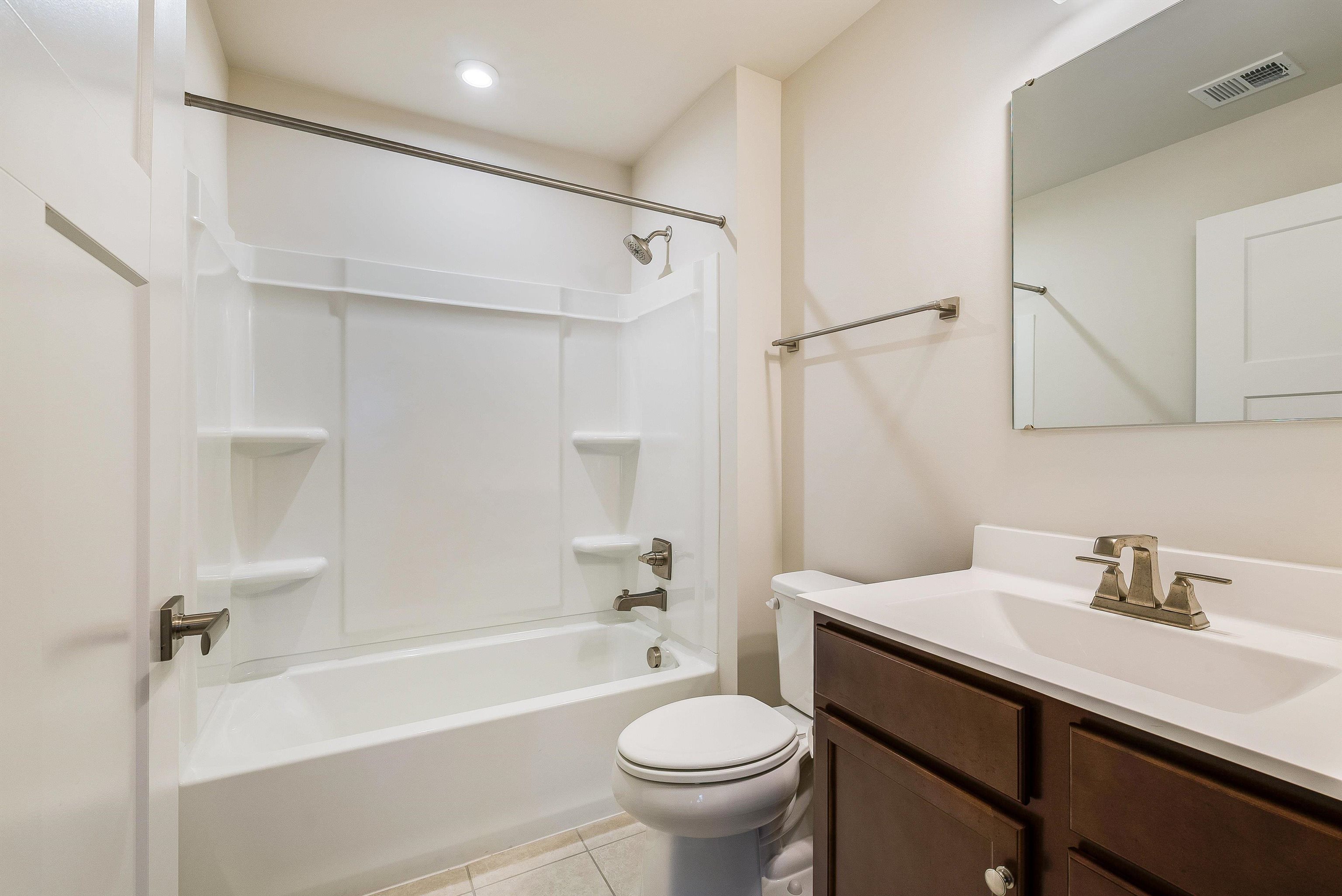 6 SOUTH PEAK DR, MCGAHEYSVILLE, Virginia 22840, 3 Bedrooms Bedrooms, ,2 BathroomsBathrooms,Residential,6 SOUTH PEAK DR,674346 MLS # 674346