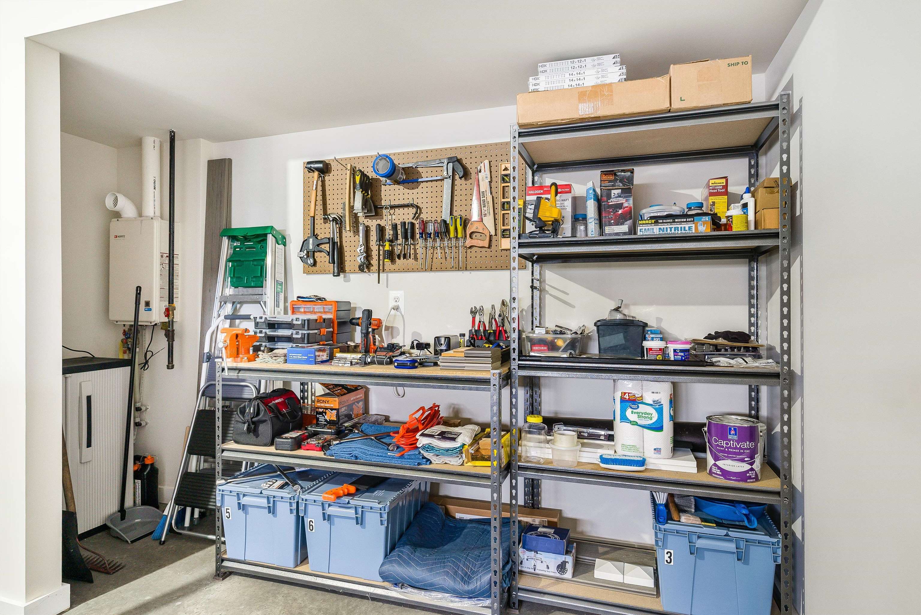 6 SOUTH PEAK DR, MCGAHEYSVILLE, Virginia 22840, 3 Bedrooms Bedrooms, ,2 BathroomsBathrooms,Residential,6 SOUTH PEAK DR,674346 MLS # 674346