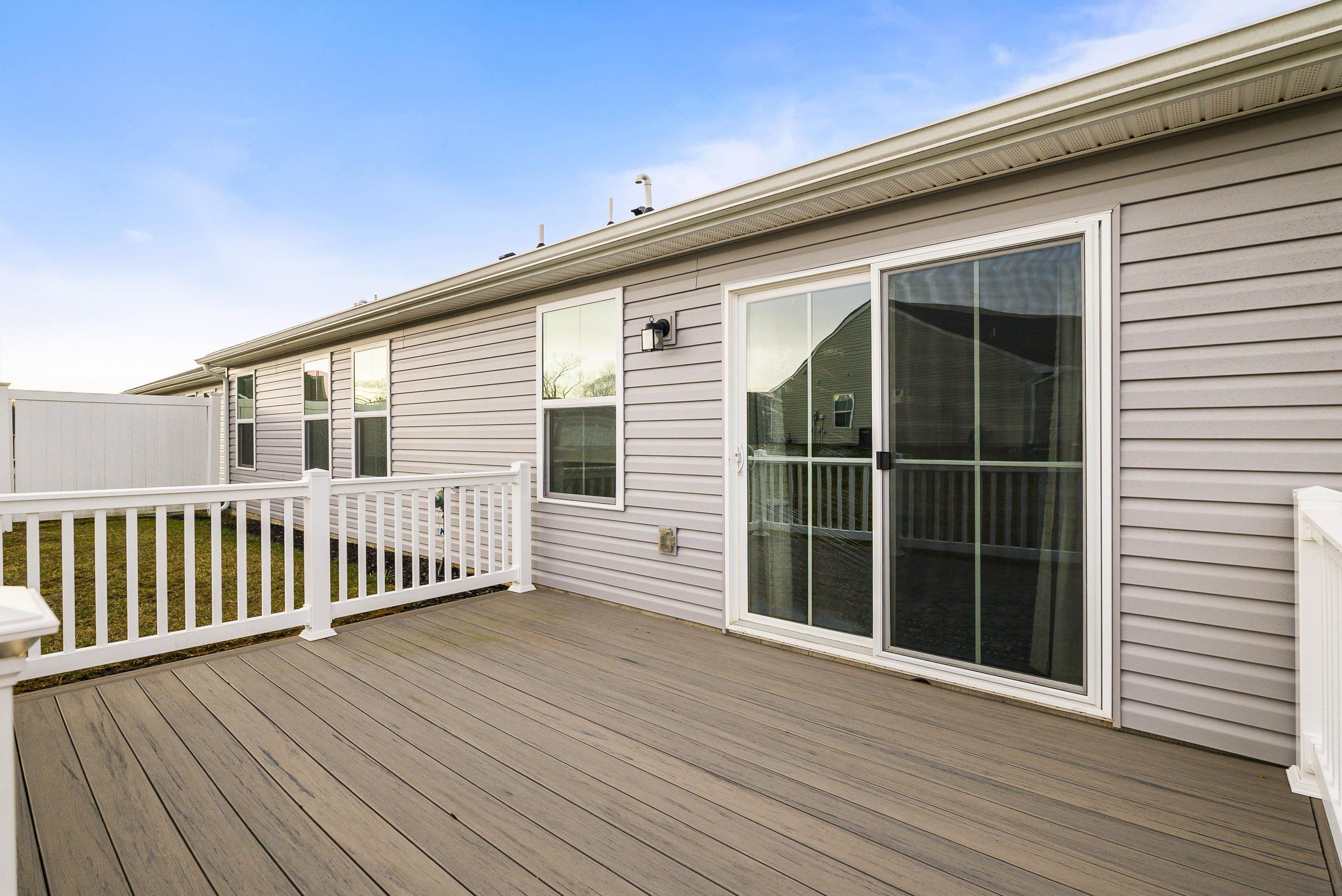 6 SOUTH PEAK DR, MCGAHEYSVILLE, Virginia 22840, 3 Bedrooms Bedrooms, ,2 BathroomsBathrooms,Residential,6 SOUTH PEAK DR,674346 MLS # 674346