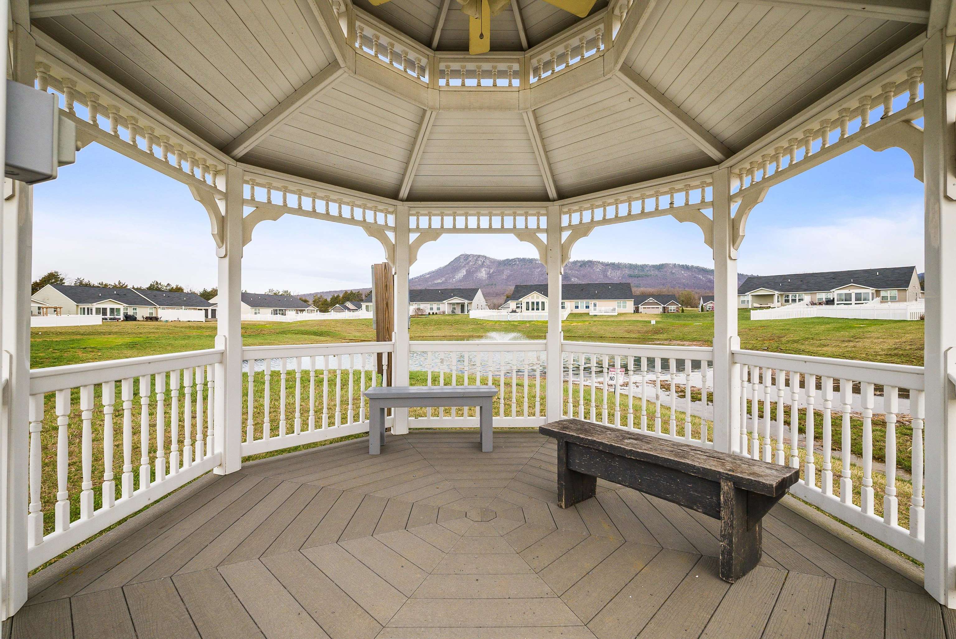 6 SOUTH PEAK DR, MCGAHEYSVILLE, Virginia 22840, 3 Bedrooms Bedrooms, ,2 BathroomsBathrooms,Residential,6 SOUTH PEAK DR,674346 MLS # 674346