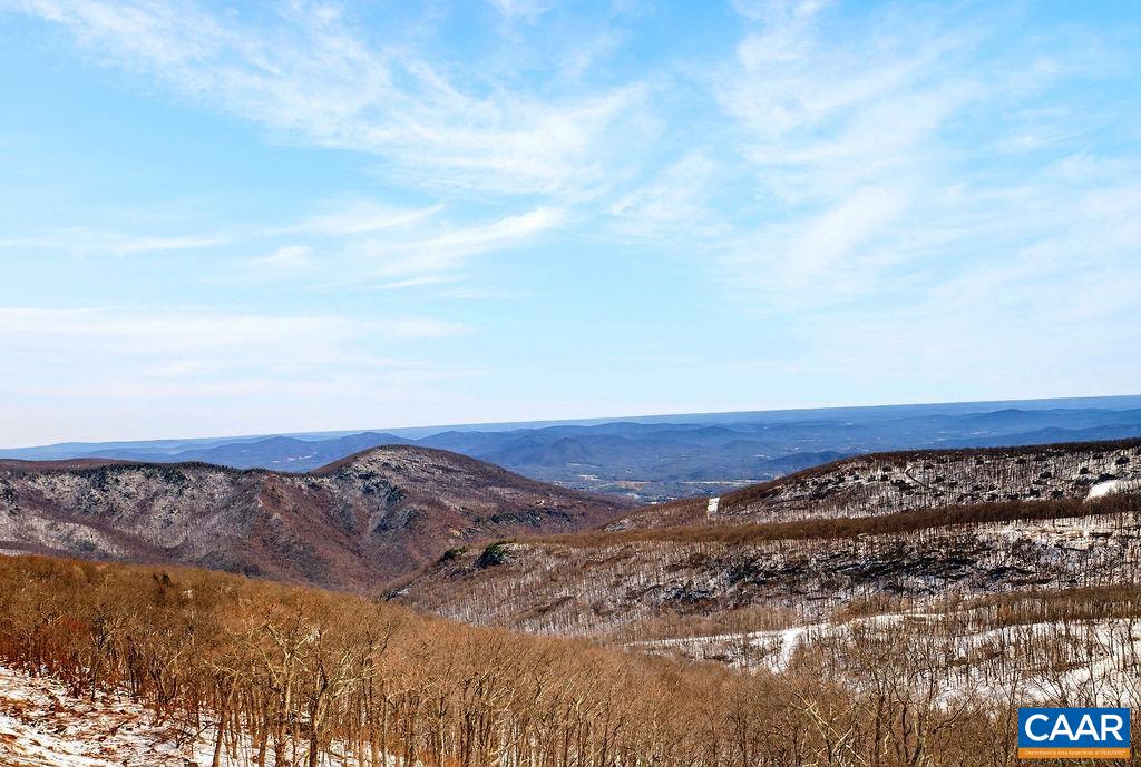 1561 VISTAS CONDOS, WINTERGREEN RESORT, Virginia 22967, 2 Bedrooms Bedrooms, ,2 BathroomsBathrooms,Residential,1561 VISTAS CONDOS,674349 MLS # 674349