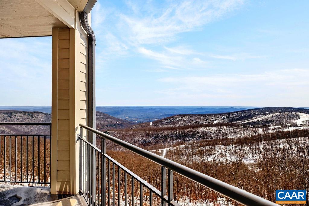 1561 VISTAS CONDOS, WINTERGREEN RESORT, Virginia 22967, 2 Bedrooms Bedrooms, ,2 BathroomsBathrooms,Residential,1561 VISTAS CONDOS,674349 MLS # 674349