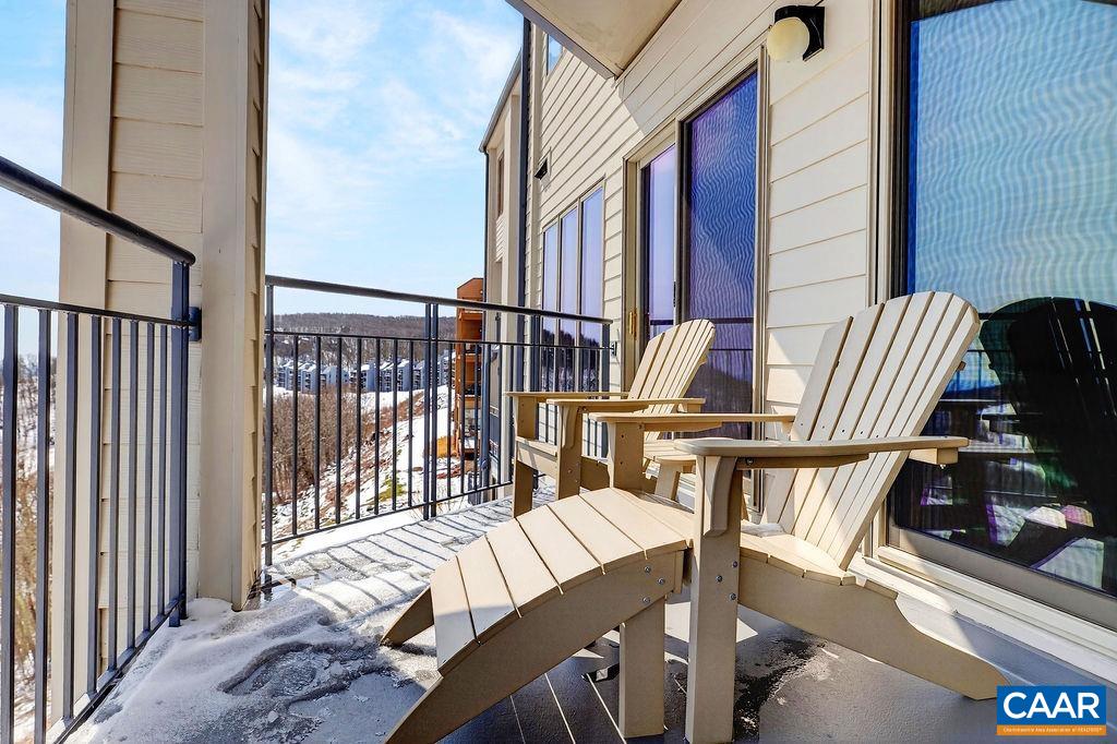 1561 VISTAS CONDOS, WINTERGREEN RESORT, Virginia 22967, 2 Bedrooms Bedrooms, ,2 BathroomsBathrooms,Residential,1561 VISTAS CONDOS,674349 MLS # 674349