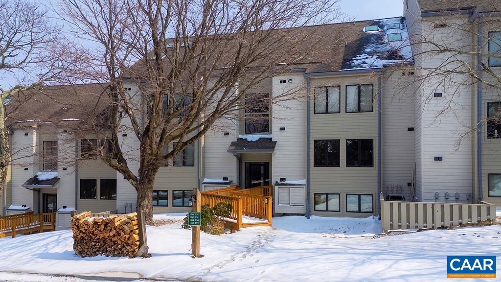 1561 VISTAS CONDOS, WINTERGREEN RESORT, Virginia 22967, 2 Bedrooms Bedrooms, ,2 BathroomsBathrooms,Residential,1561 VISTAS CONDOS,674349 MLS # 674349