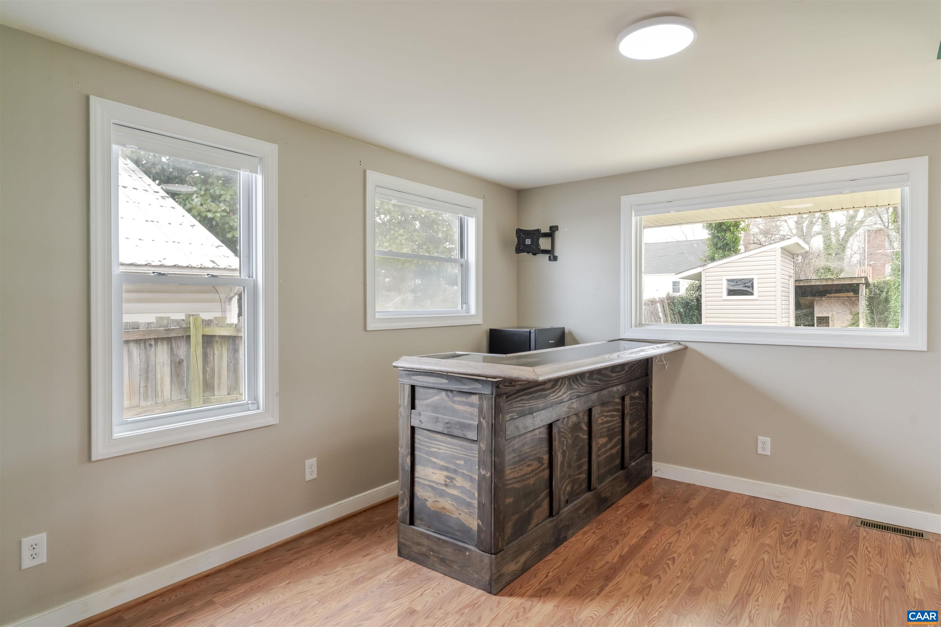 424 OAK AVE, WAYNESBORO, Virginia 22980, 7 Bedrooms Bedrooms, ,3 BathroomsBathrooms,Residential,Home Sweet Home,424 OAK AVE,674353 MLS # 674353